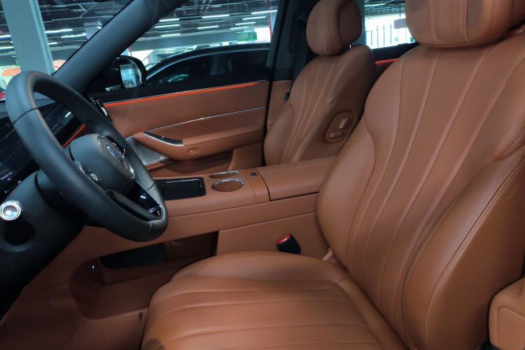 Used Hima AITO M8 2025 Extended-Range Ultra Version 53.4 kWh 6-Seater Edition
