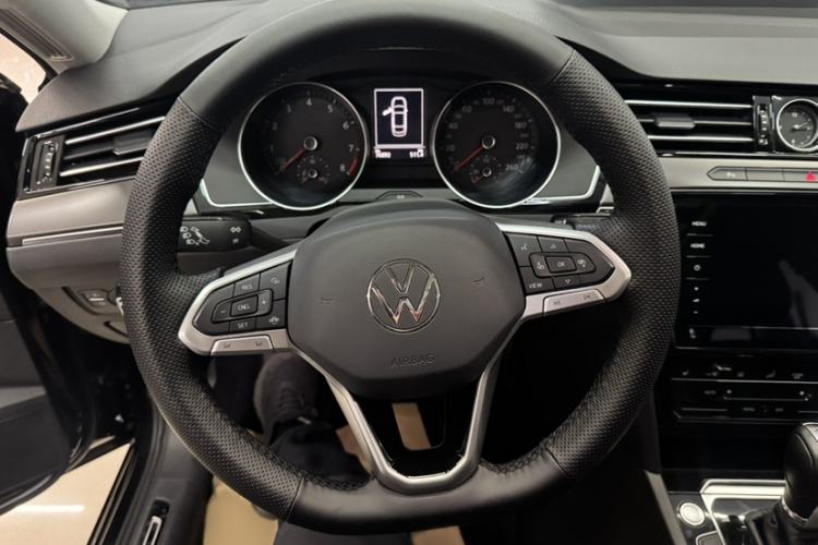 Used Volkswagen Magotan 2020 330TSI DSG Leading Model
