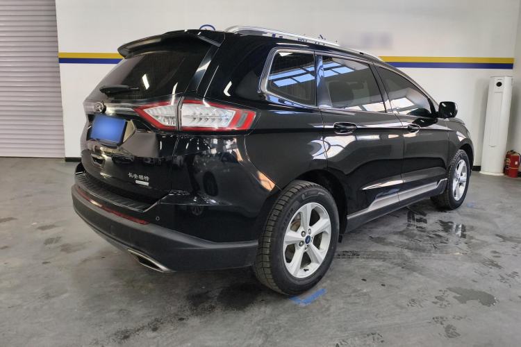 Used Ford Edge 2018 EcoBoost 245 Two-Wheel-Drive Titanium 5-Seater China VI Standard
