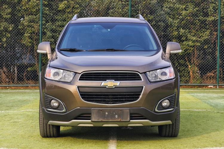 Used Chevrolet Captiva 2015 2.4L 4x4 Flagship Edition 7-Seater
