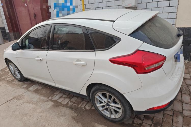 Used Ford Focus 2015 Hatchback EcoBoost 125 Automatic Supreme Style Edition
