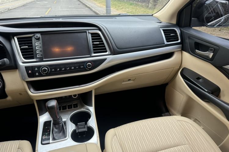 Used Toyota Highlander 2018 2.0T Four-Wheel Drive Elite Edition 7 Seats China VI Standard
