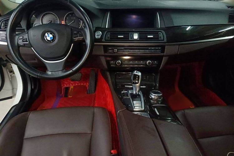 Used BMW 5 Series 2014 525Li Luxury Design Package
