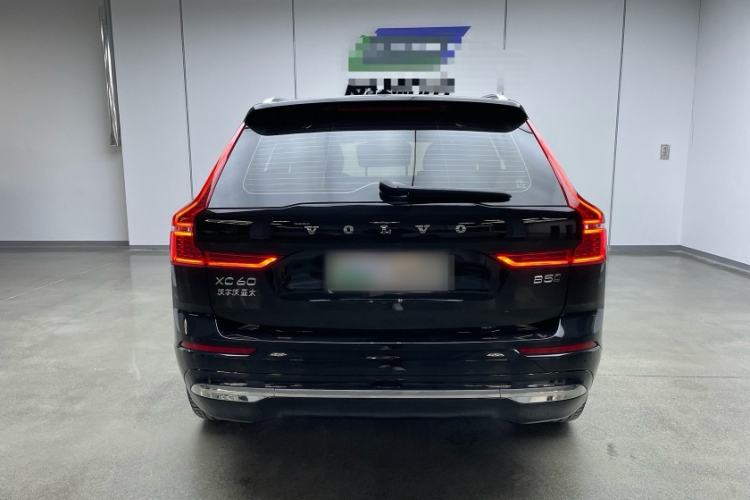 Used Volvo XC60 2023 B5 4x4 Smart Luxury Edition