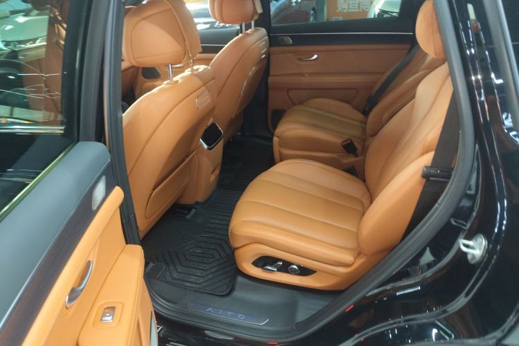 Used Hima AITO M7 2024 1.5T Intelligent Driving 4WD Pro Edition 6 Seats
