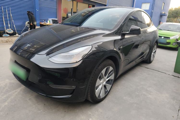 Used Tesla Model Y 2021 Long-Range All-Wheel-Drive Version 3D7
