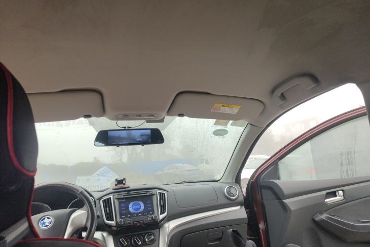 Used Venucia T70 2015 1.6L Manual Ruixing Edition