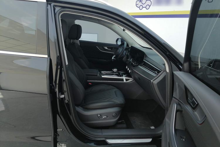 Used Hongqi HS5 2023 2.0T Qixiang Pro Edition
