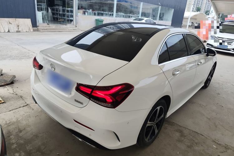 Used Mercedes-Benz A-Class 2022 Second Facelift A 200 L Sport Sedan Fashion Version
