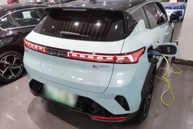 Used Lynk & Co 06 EM-P 2023 EM-P 126 Long-Range Halo
