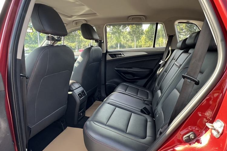 Used Changan CS75 2016 1.5T Manual FENGSHANG Model
