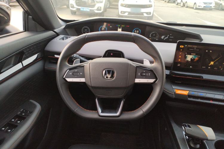 Used Changan UNI-V 2022 1.5T Prestige Version
