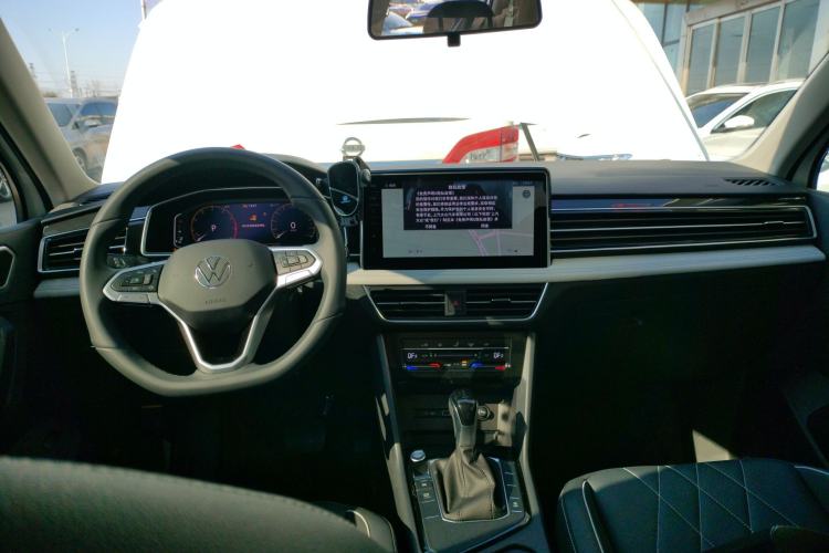 Used Volkswagen Tiguan L 2024 300TSI Automatic Two-Wheel Drive Smart Edition
