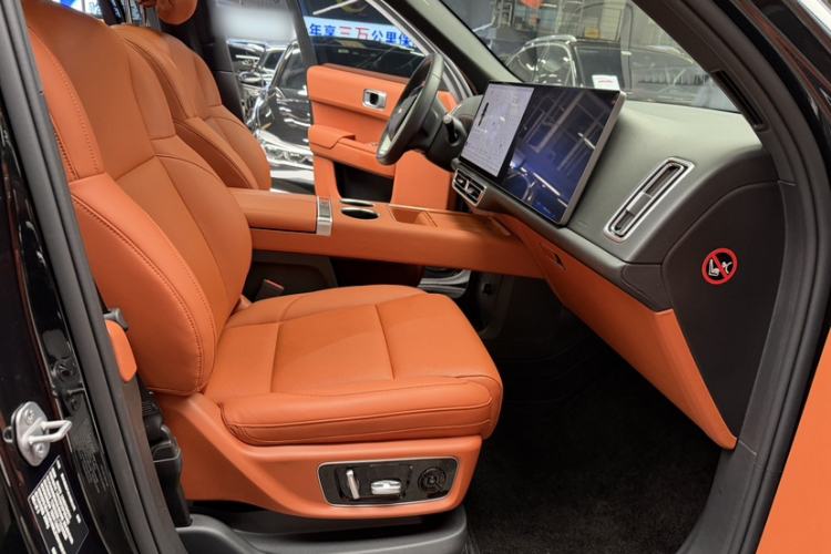 Used Li Auto L8 2023 Pro Model
