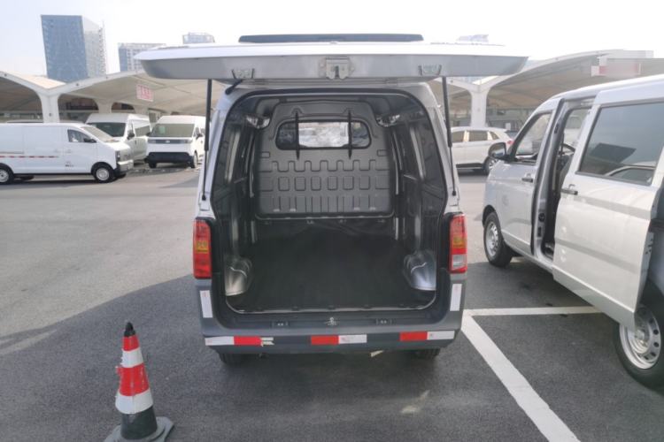 Used Wuling Zhiguang 2023 1.5L Utility Version with Enclosed Windows 2 Seats