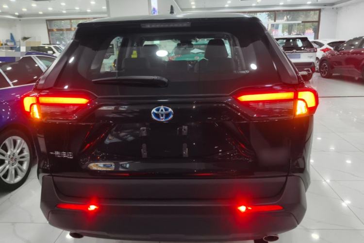 Used Toyota RAV4 2023 Dual-Motor 2.5L E-CVT Two-Wheel Drive Elite Edition
