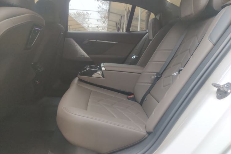 Used BMW 5 Series 2024 525Li M Sport Package