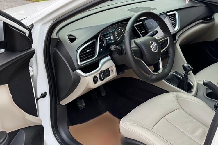 Used Buick GT 2018 15T Manual Elite Version China V Standard