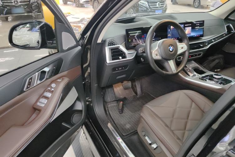 Used BMW X5 2023 xDrive 30Li Luxury M Sport Night Edition Package