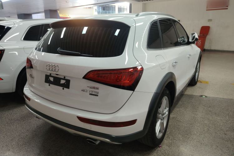 Used Audi Q5 2018 Collector's Edition 40 TFSI Technology Model