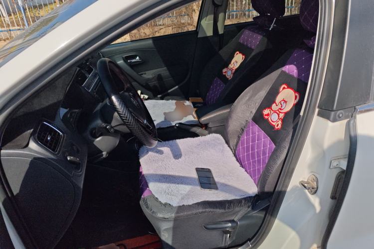 Used Volkswagen Polo 2016 1.6L Automatic Comfort Model
