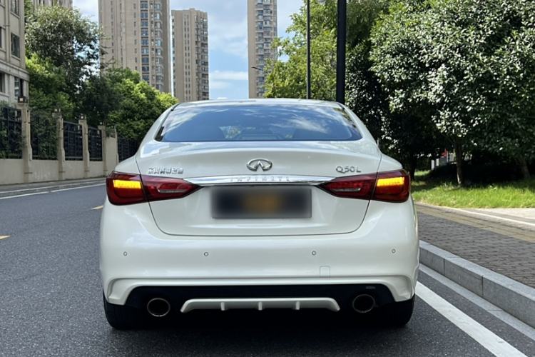 Used Infiniti Q50L 2018 2.0T Luxury Sport Edition China V Standard
