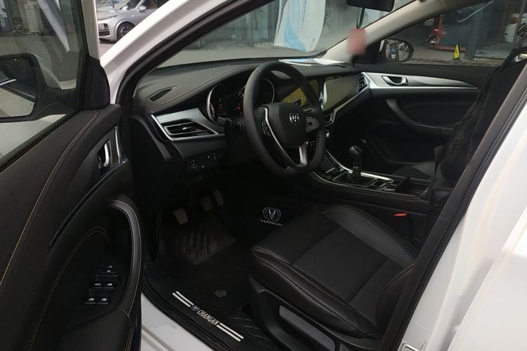 Used Changan Eado 2019 High-Energy Edition 1.6L GDI Manual Pioneer Model China VI Standard
