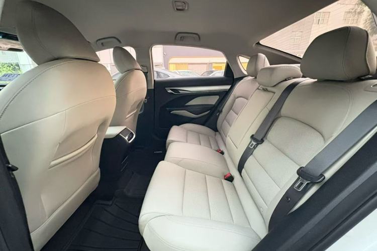 Used Geely Auto Binray 2018 14T CVT Colorful Edition
