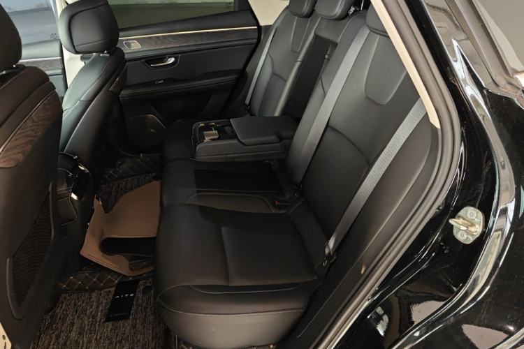 Used Hima AITO M5 2022 Extended-Range Four-Wheel Drive Performance Version