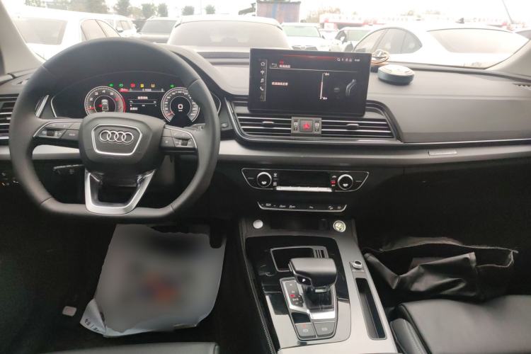 Used Audi Q5L 2023 40T Fashionable and Dynamic Edition

