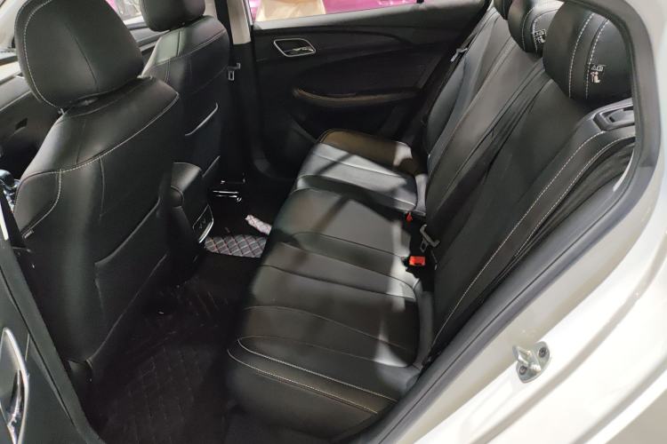 Used Roewe i5 2020 1.5L Automatic 4G Connect Luxury Flagship Edition
