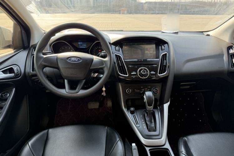 Used Ford Focus 2015 Hatchback 1.6L Automatic Comfort Model
