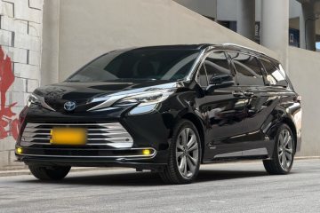 Used Toyota Sienna 2021 2.5L Hybrid Platinum Edition