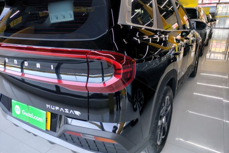 Used Hyundai ix35 2023 Musso 2.0L Deluxe Edition DLX
