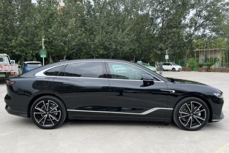 Used VOYAH PASSION 2024 PHEV Four-Wheel Drive Ultra-Long Range Flagship Model
