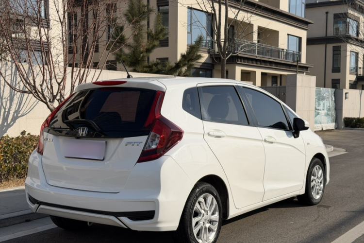 Used Honda Fit 2018 1.5L CVT Comfort Sunroof Version