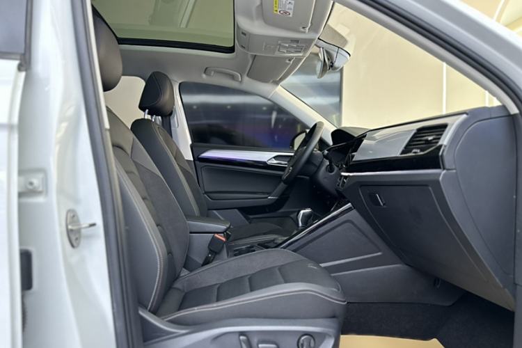 Used Volkswagen Tayron 2021 330TSI Two-Wheel Drive Luxury Smart Connectivity Version
