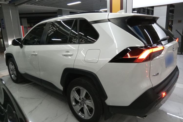 Used Toyota RAV4 2020 2.0L CVT Two-Wheel Drive Fashion Edition
