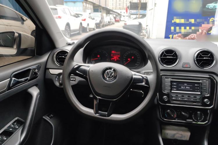 Used Volkswagen Jetta 2017 1.4L Manual Comfort Model
