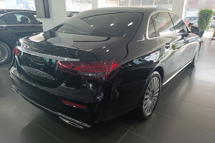 Used Mercedes-Benz E-Class 2023 Updated E 300 L Fashion Edition
