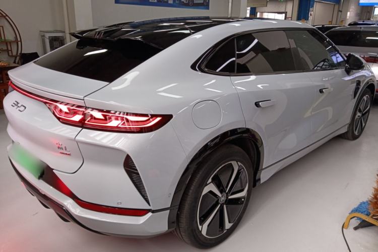 Used BYD Song L EV 2025 Intelligent Driving Version 662 km LiDAR Excellence Edition
