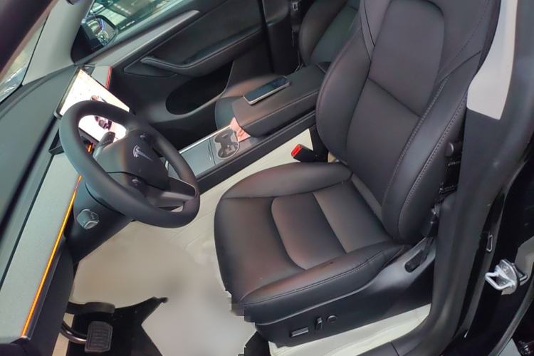 Used Tesla Model Y 2024 Rear-Wheel-Drive Version
