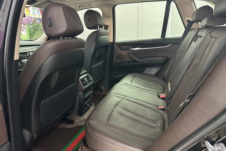 Used BMW X5 2015 xDrive28i
