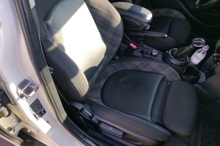 Used  MINI 2016 1.5T COOPER Five-Door Edition
