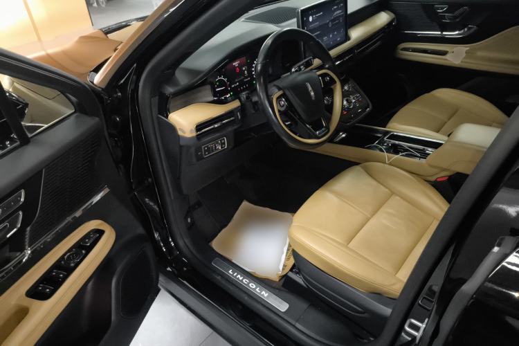 Used Lincoln Corsair 2021 2.0T Two-Wheel-Drive Luxury Edition