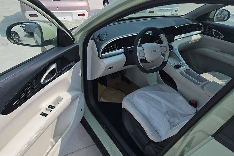 Used  Geome 2025 310km Youth Edition
