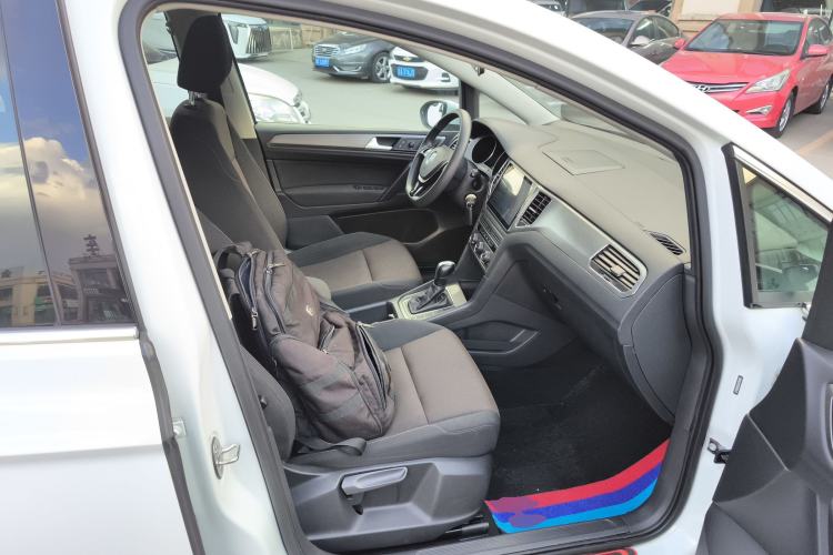 Used Volkswagen Golf Sportsvan 2018 1.6L Automatic Comfort Model
