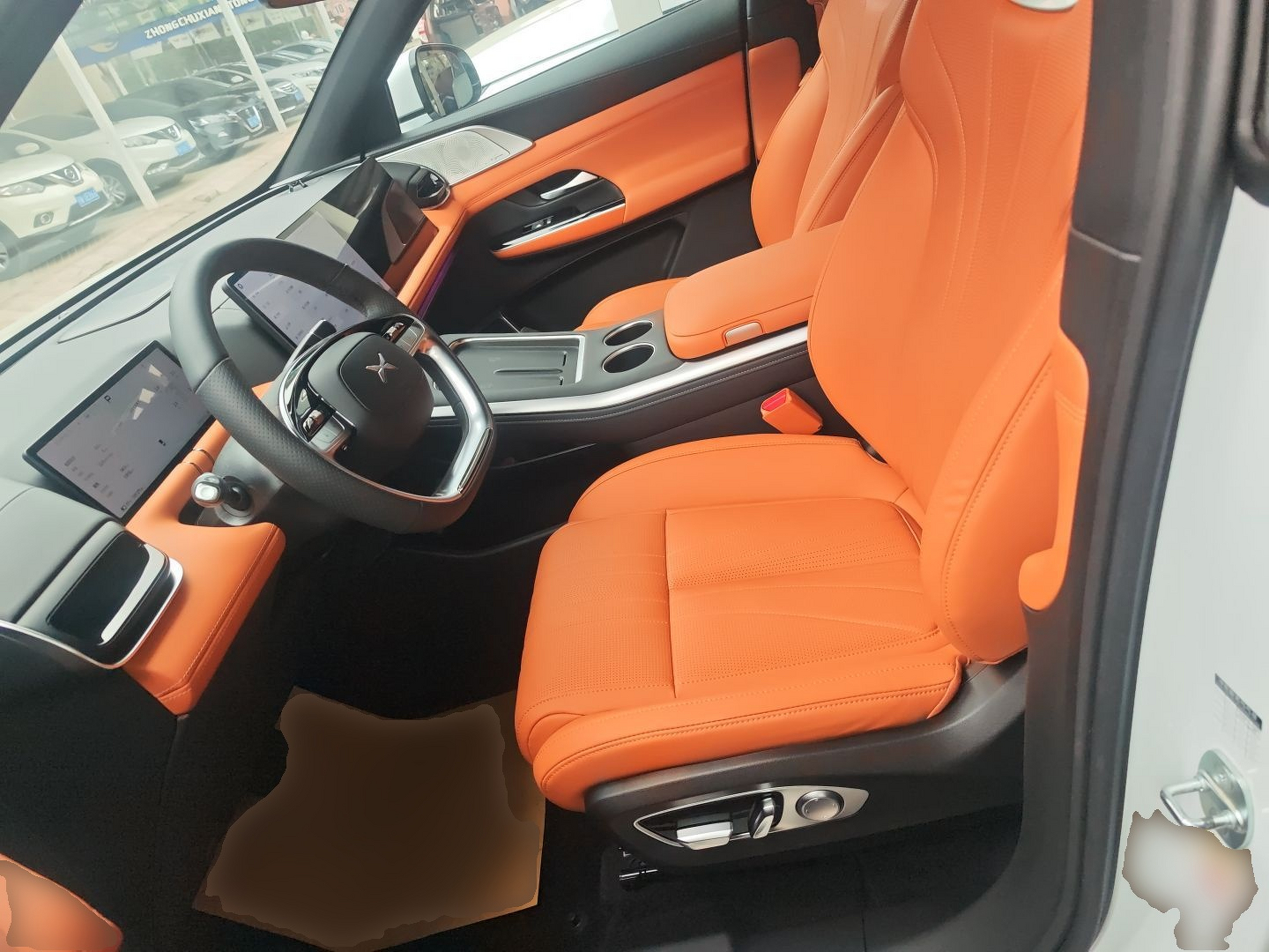 Переднее сиденье в автомобиле