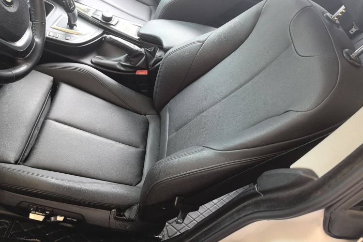 Used BMW 3 Series GT 2018 320i Sport Edition
