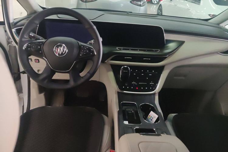 Used Buick GL8 2022 ES Landtrek 653T Comfort Edition
